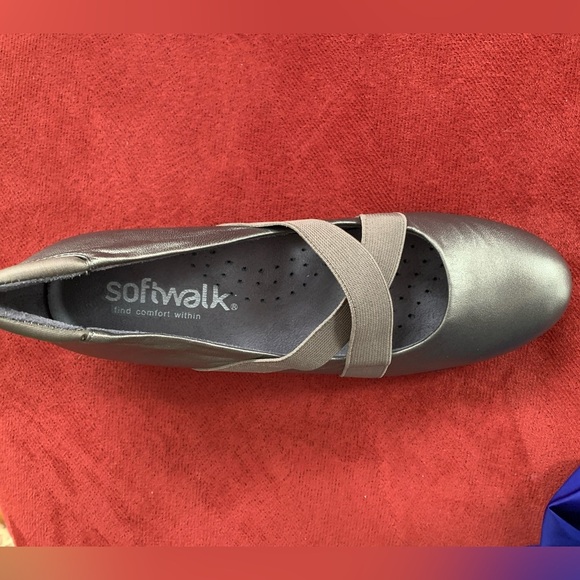🥿🏷️SoftWalk Waverly Mary Jane  Hidden Wedge - 6.5 N/AA Metallic Pewter - Picture 2 of 6